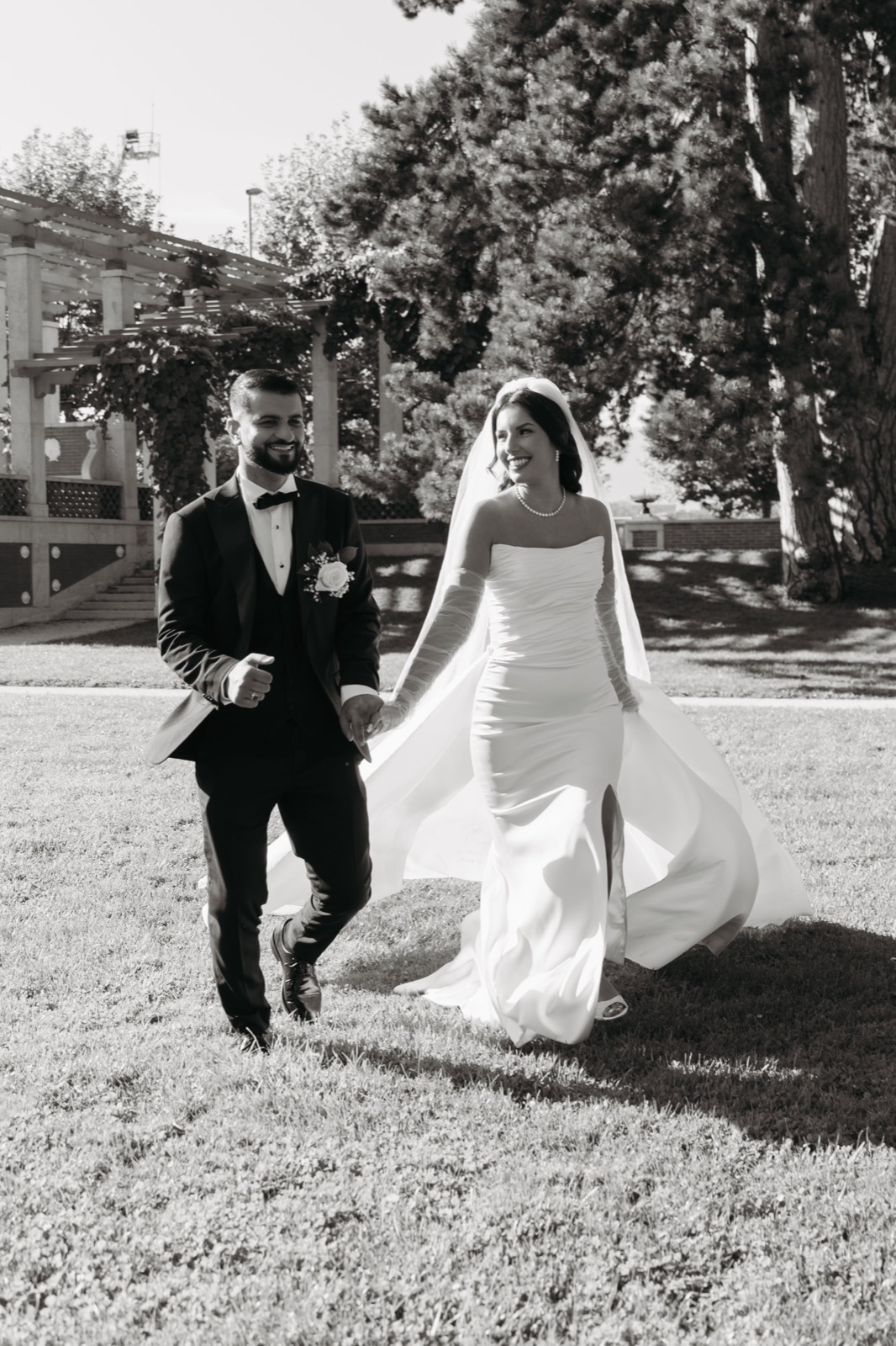 Bahar & Asso — Portrait