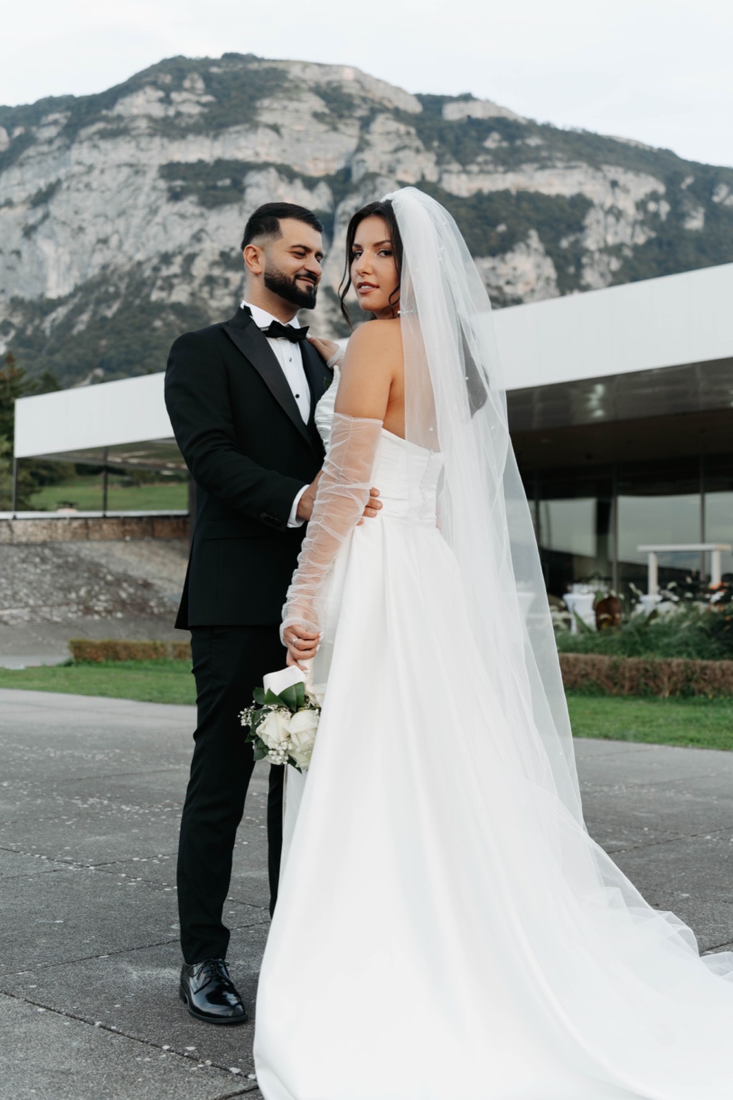 Bahar & Asso — Portrait