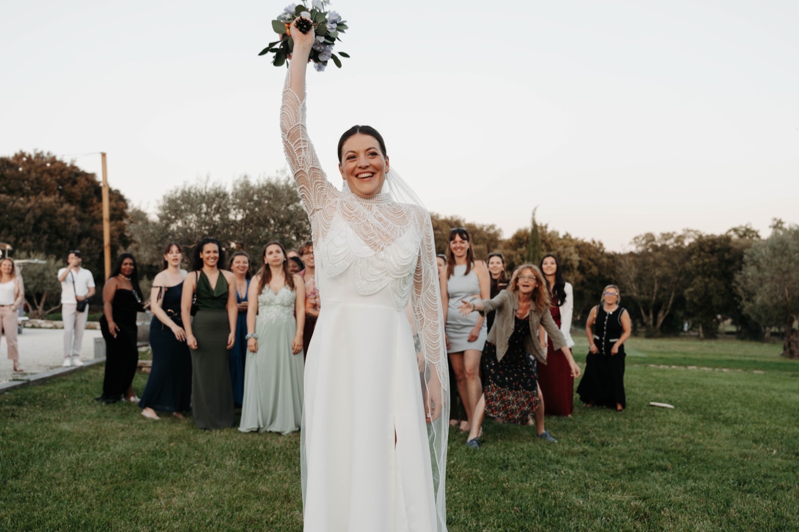 C & J — Lancer du bouquet
