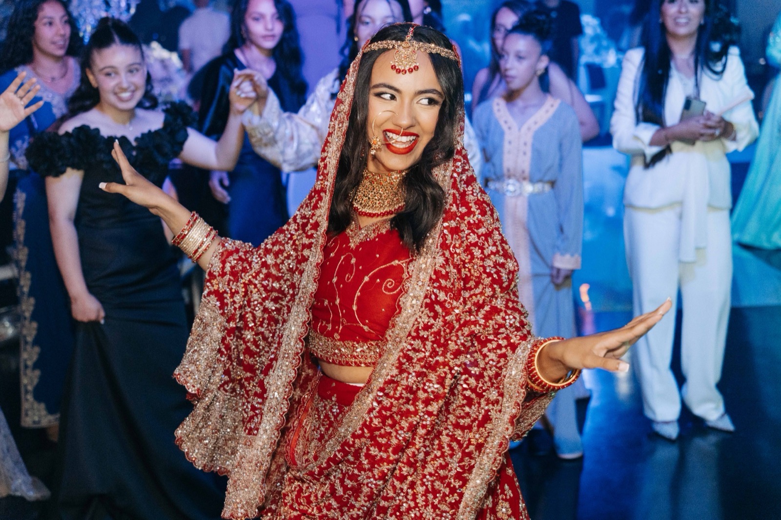 Khamilla & Samy — Tenue indienne