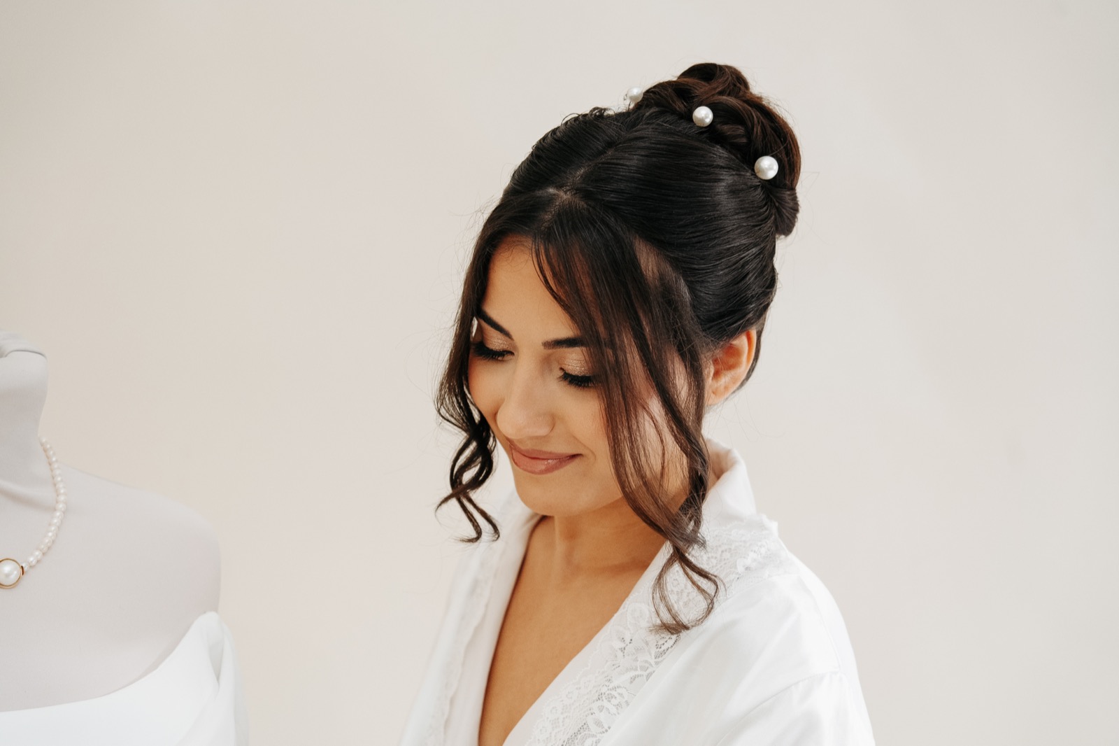 Lilia & Jérélie — Coiffure de la mariée