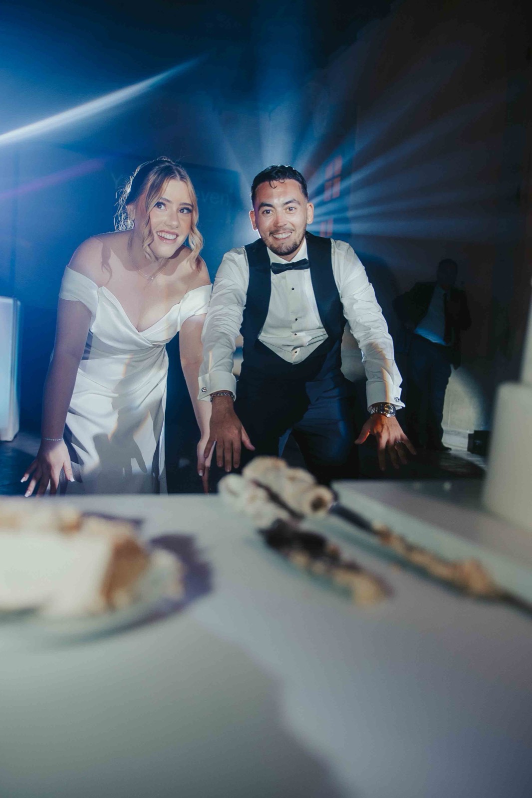 Ysa & Steven — Découpe du gâteau